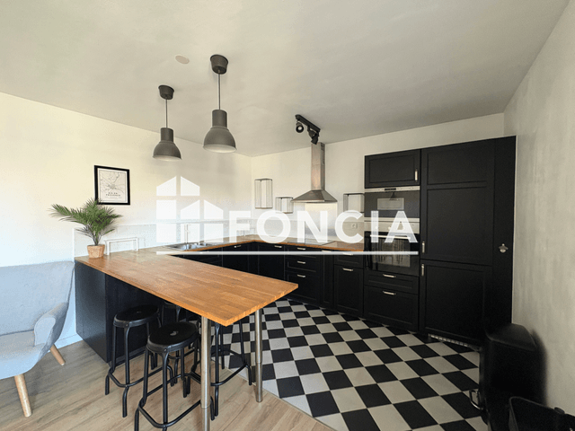 Appartement meublé 3 pièces (65.95 m²) à louer - Aix En Provence (13090)