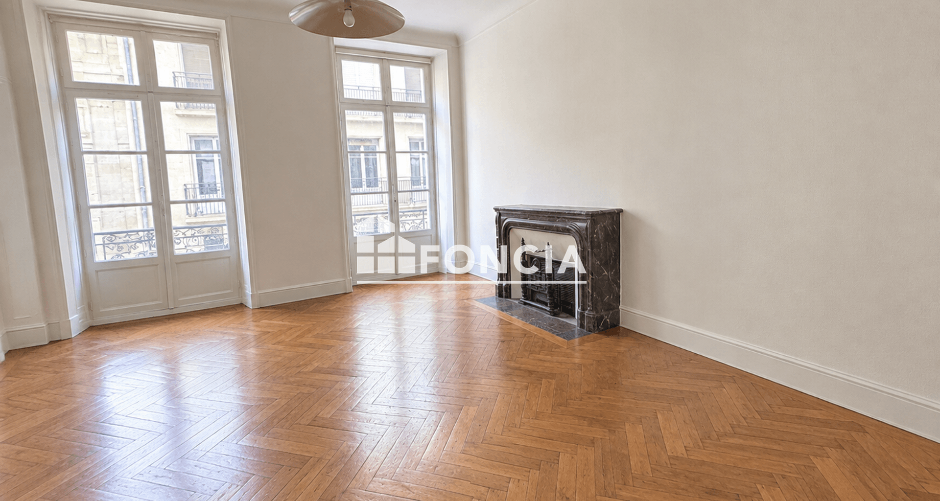 Appartement 4 pièces (105 m²) à vendre - Nantes (44000)