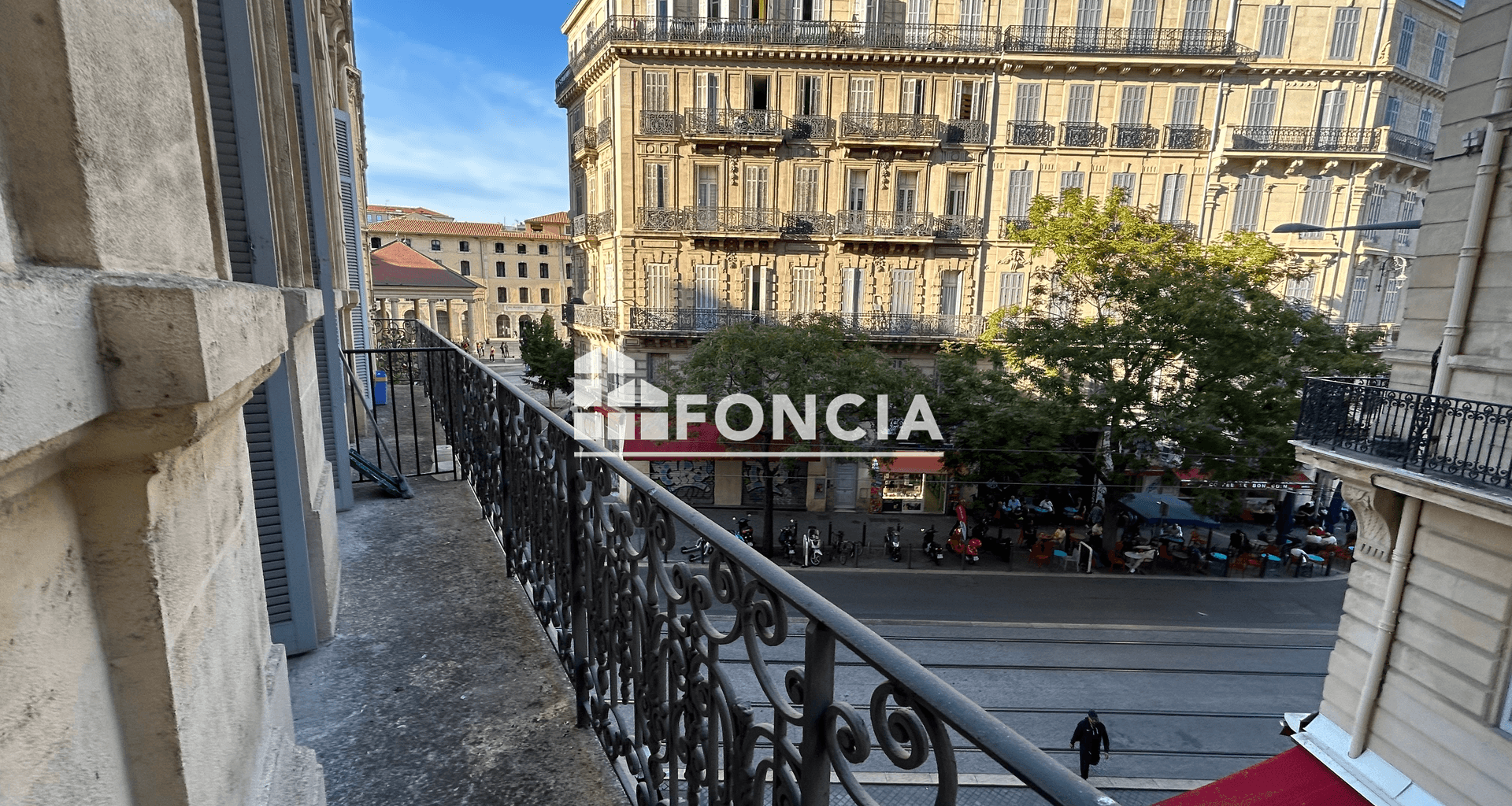 Appartement 3 pièces (64 m²) à louer - Marseille 1ᵉʳ (13001)