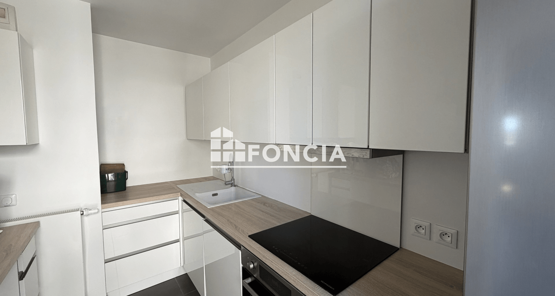 Appartement 3 pièces (68.69 m²) à louer - Bordeaux (33000)