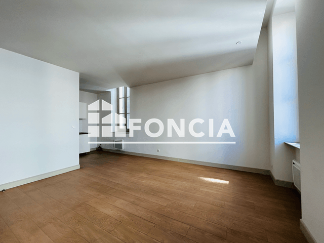 Appartement 3 pièces (56.5 m²) à louer - Toulon (83000)