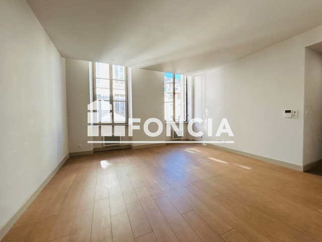 Appartement 3 pièces (56.5 m²) à louer - Toulon (83000)