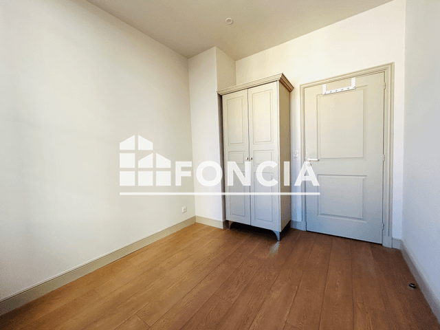Appartement 3 pièces (56.5 m²) à louer - Toulon (83000)