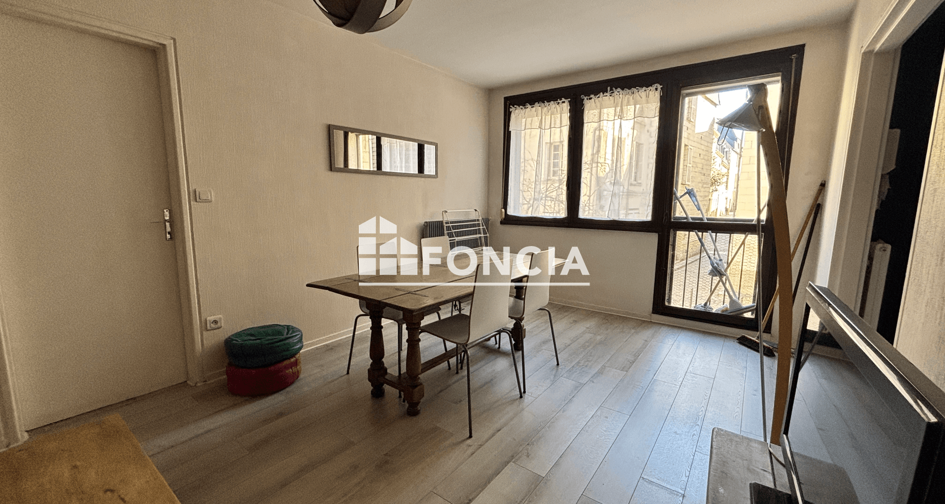 Appartement meublé 2 pièces (52.05 m²) à louer - Tours (37000)