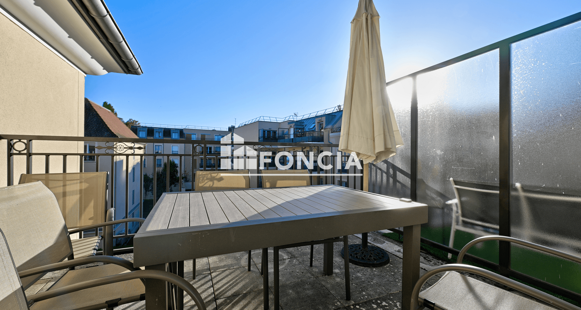 Appartement 2 pièces (51.3 m²) à vendre - Saint-cyr-l'école (78210)