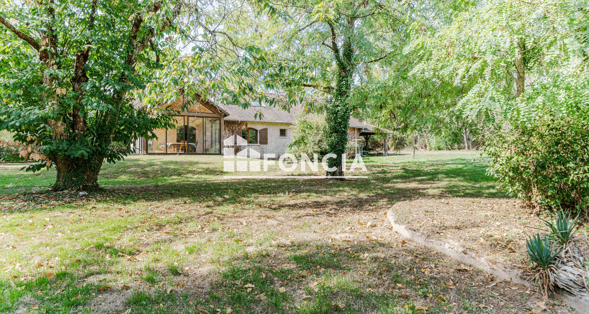 Maison 8 pièces (169.47 m²) à vendre - Béruges (86190)