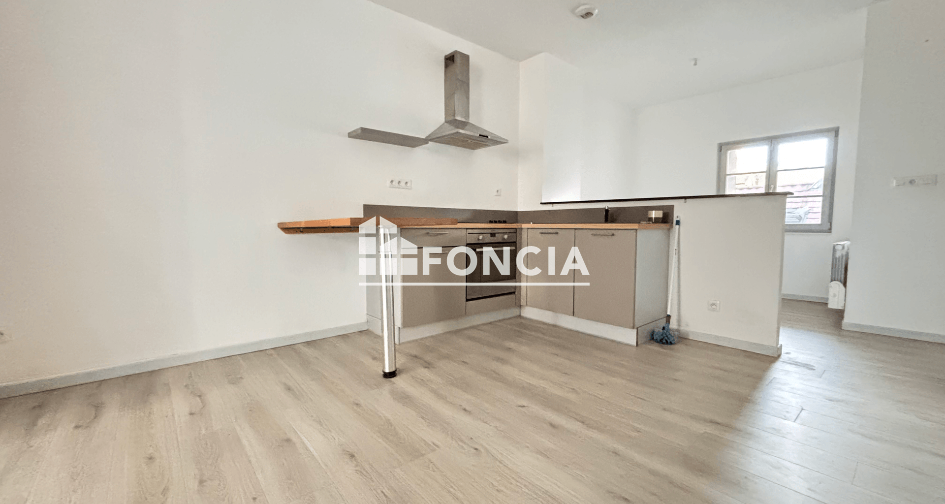 Appartement 2 pièces (69 m²) à vendre - Colmar (68000)
