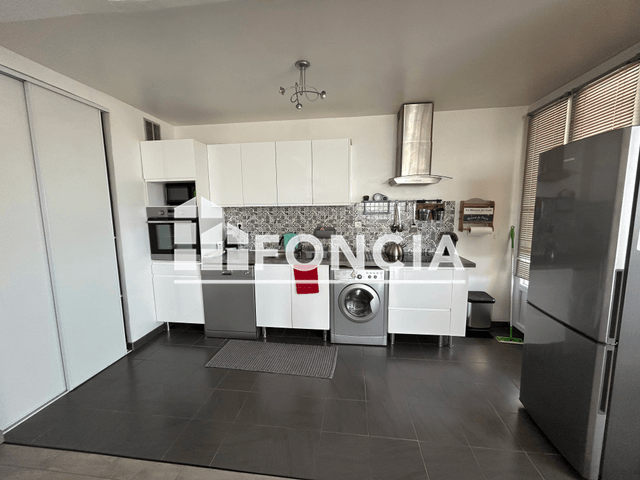 Appartement 2 pièces (56.35 m²) à louer - Marignane (13700)