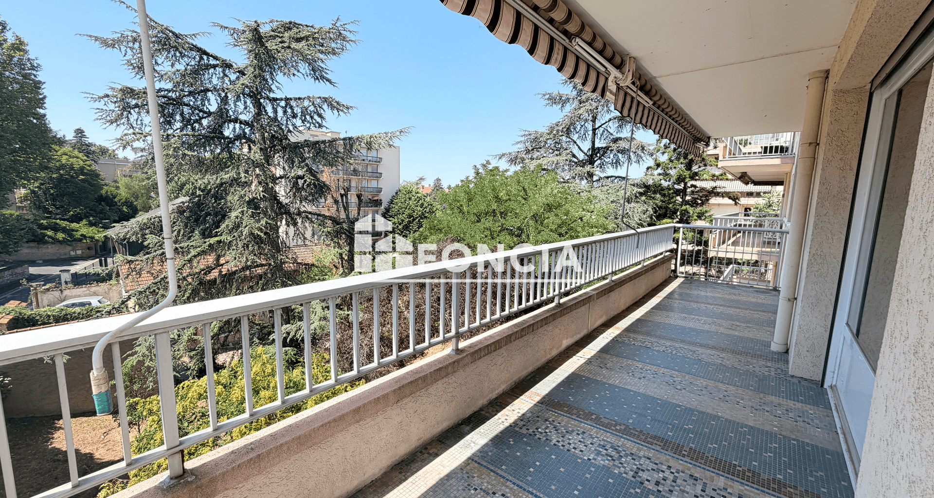 Appartement 2 pièces (61 m²) à vendre - Caluire-et-cuire (69300)