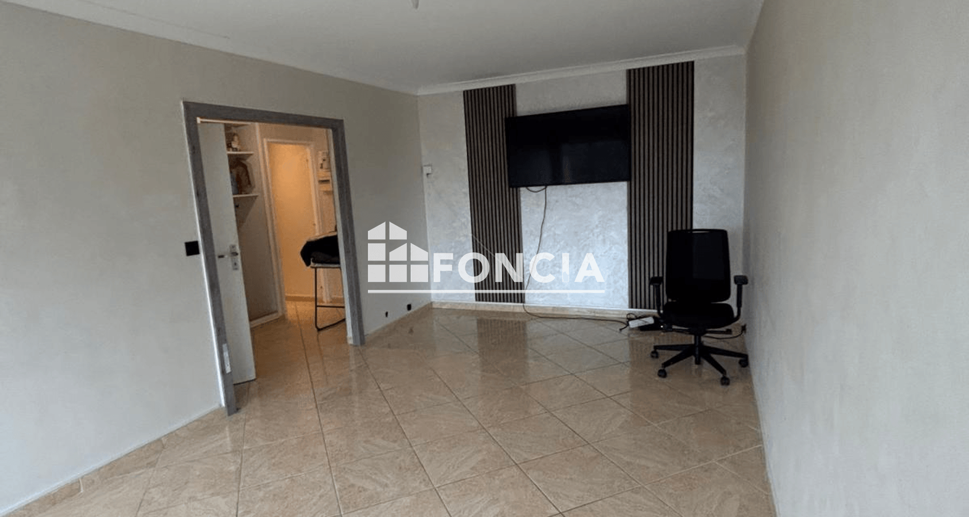 Appartement 4 pièces (77.3 m²) à vendre - ÉCouen (95440)