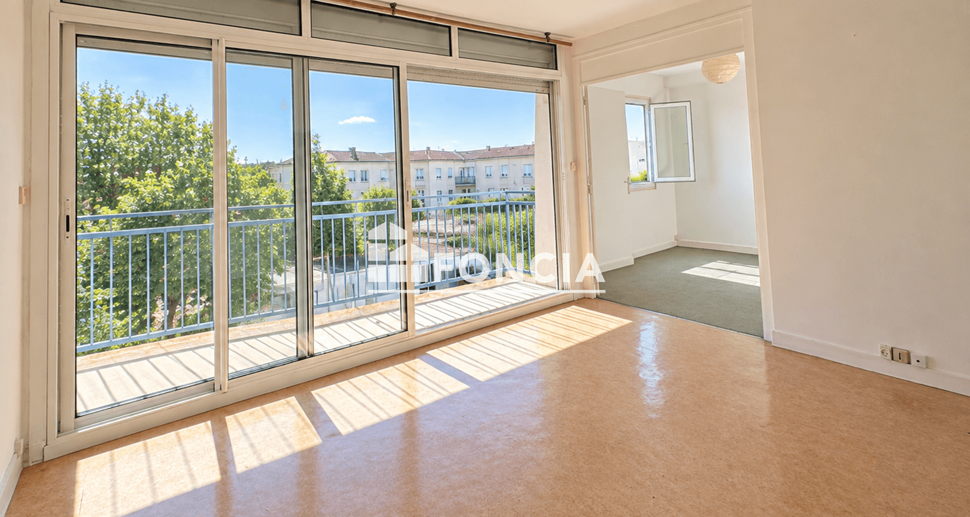 Appartement 4 pièces (69 m²) à vendre - Rochefort (17300)