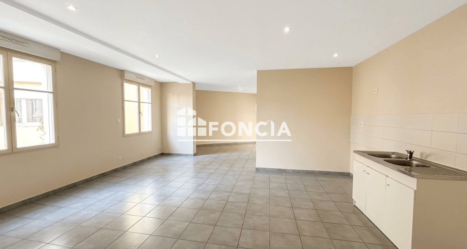 Appartement 5 pièces (113.24 m²) à vendre - Saint-étienne (42000)