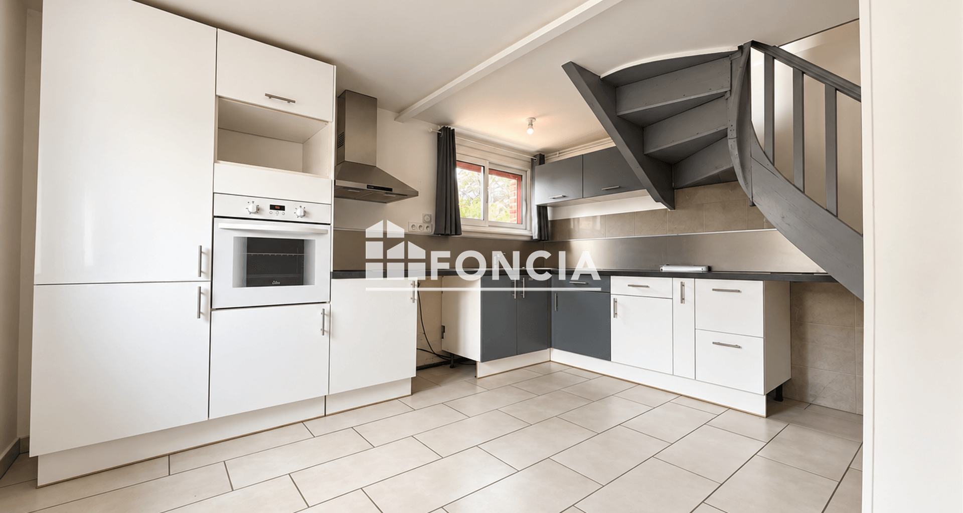 Maison 3 pièces (82 m²) à vendre - ÉQuemauville (14600)
