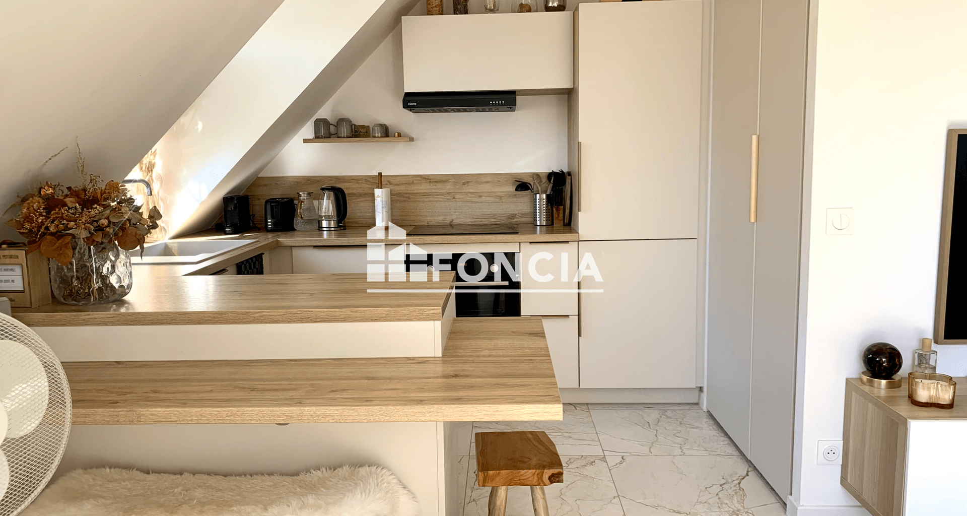 Appartement meublé 2 pièces (42.04 m²) à louer - Lille (59800)