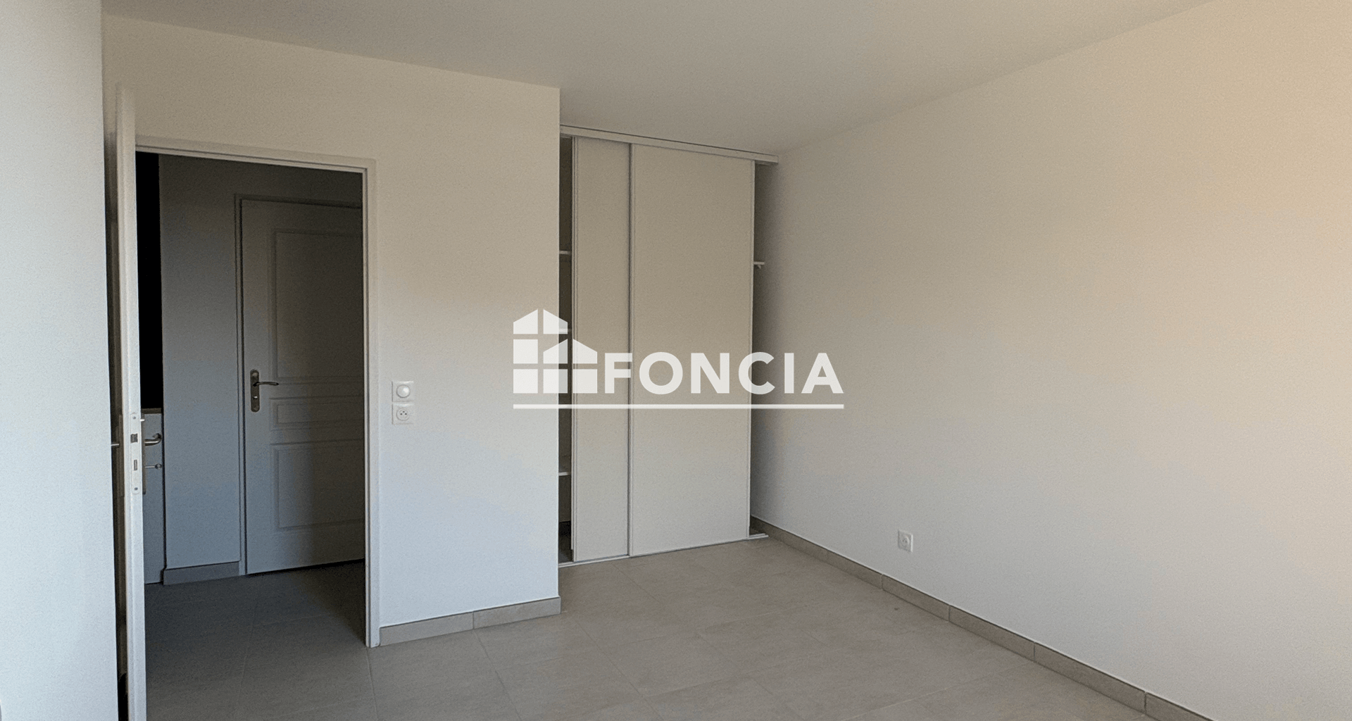 Appartement 2 pièces (43.03 m²) à louer - Coudoux (13111)