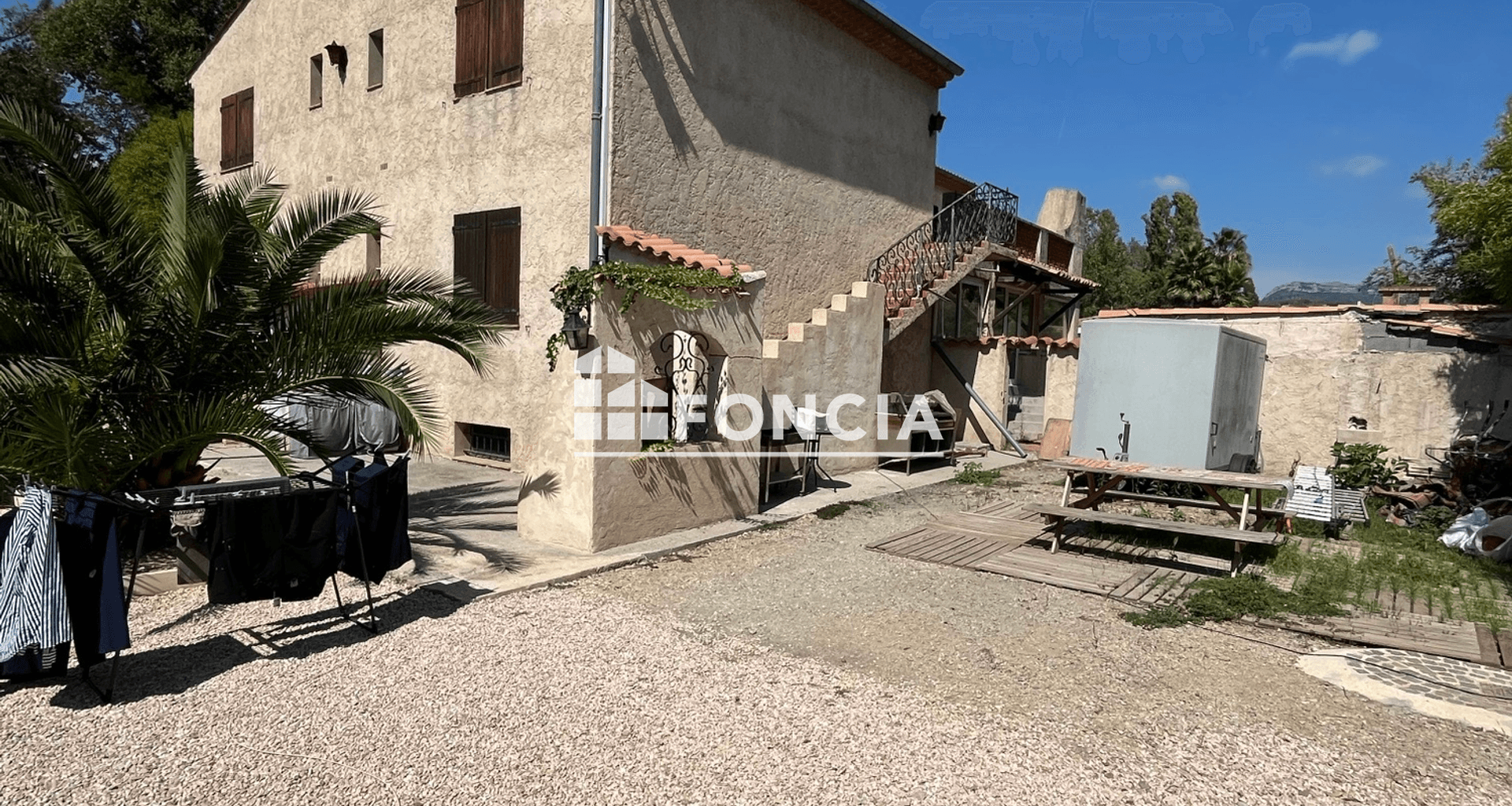 Appartement 4 pièces (136.92 m²) à vendre - Saint-paul-de-vence (06570)