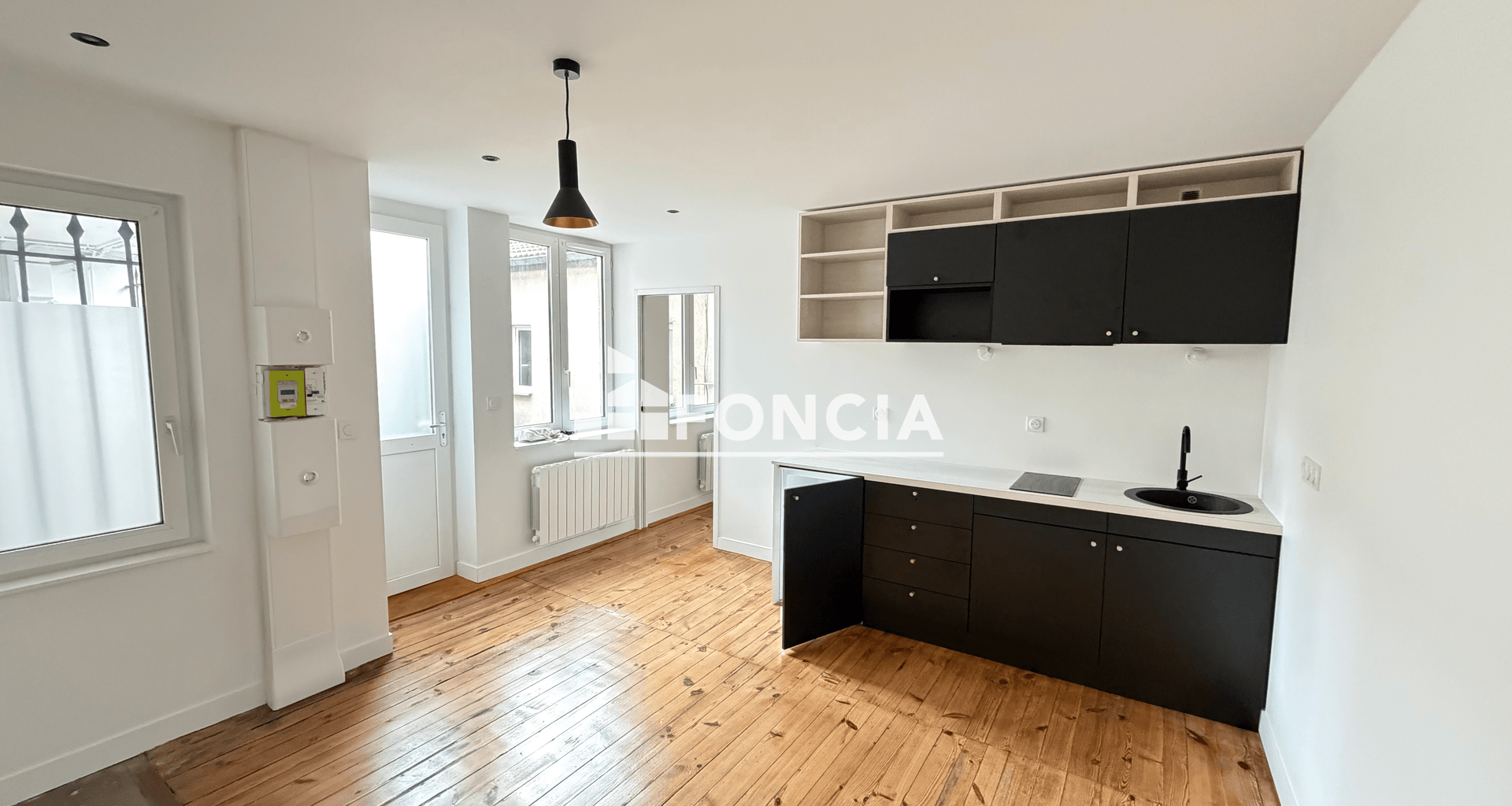 Studio (28.7 m²) à louer - Saint-étienne (42000)