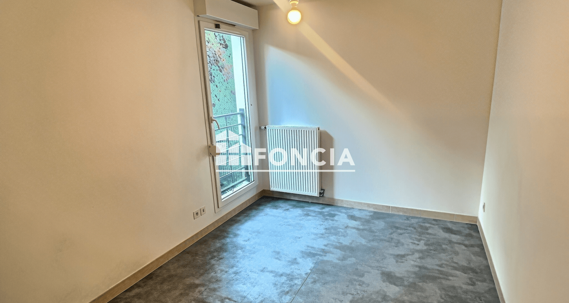 Appartement 4 pièces (84 m²) à vendre - Les Roches-de-condrieu (38370)