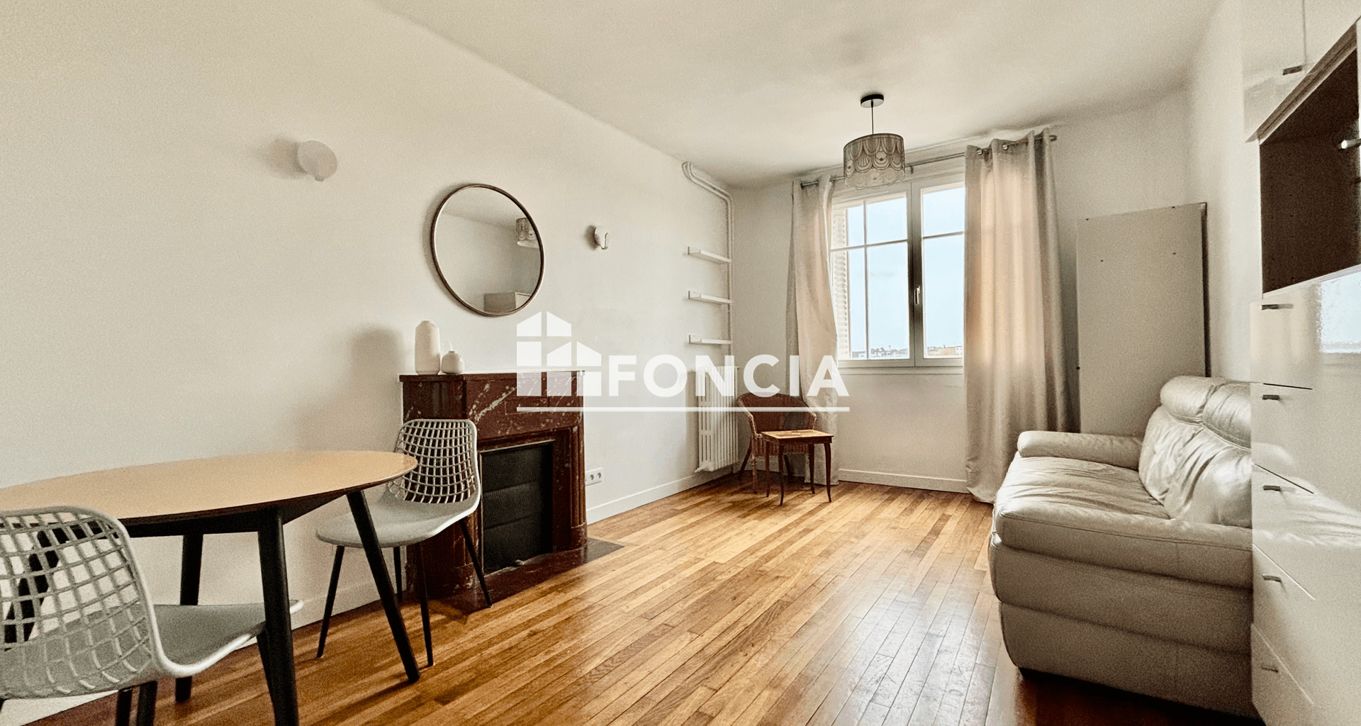 Appartement meublé 2 pièces (42.4 m²) à louer - Versailles (78000)