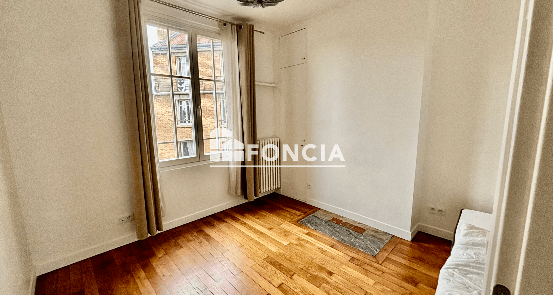 Appartement meublé 2 pièces (42.4 m²) à louer - Versailles (78000)