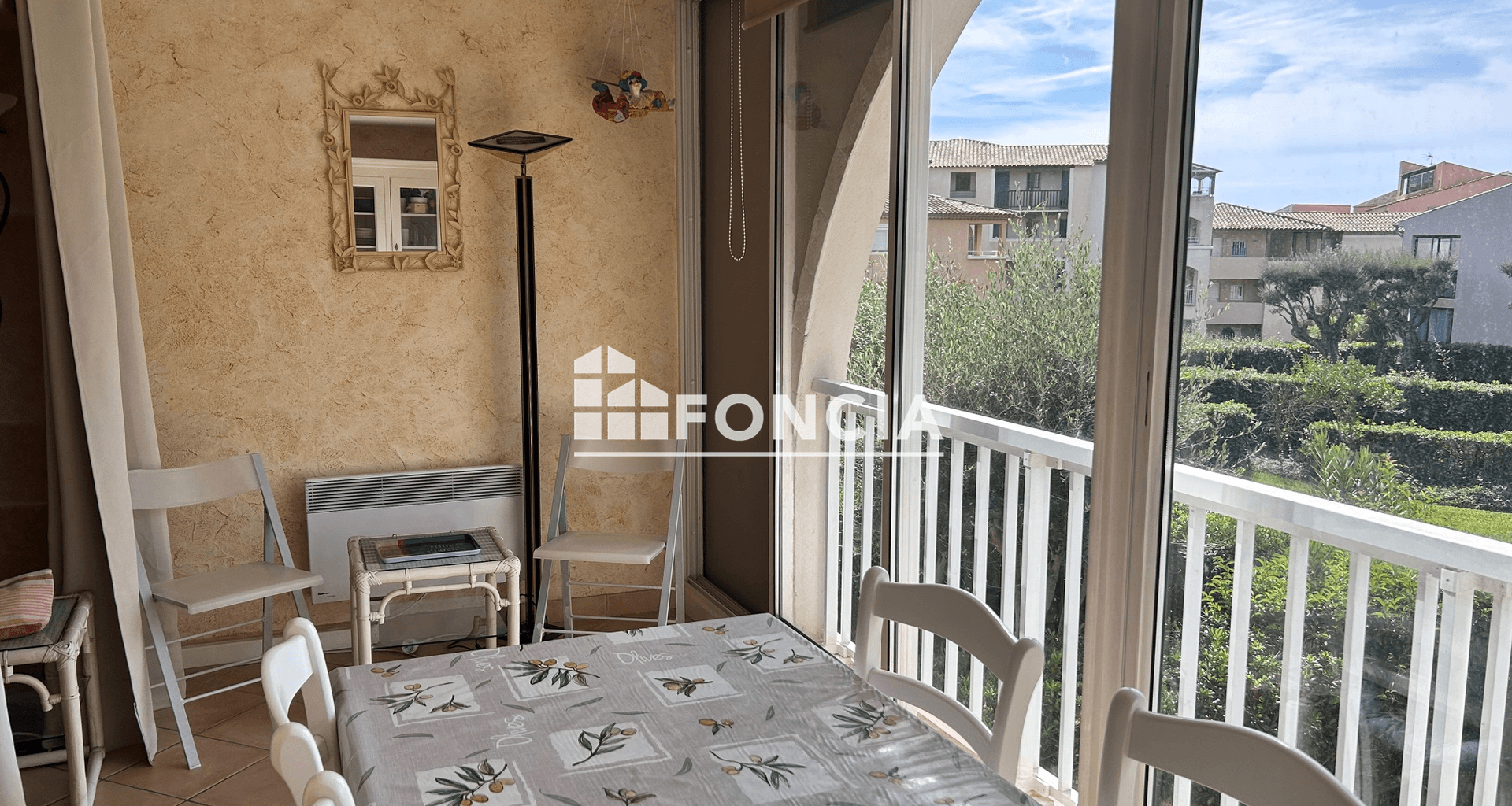 Appartement meublé 2 pièces (27.71 m²) à louer - Six-fours-les-plages (83140)