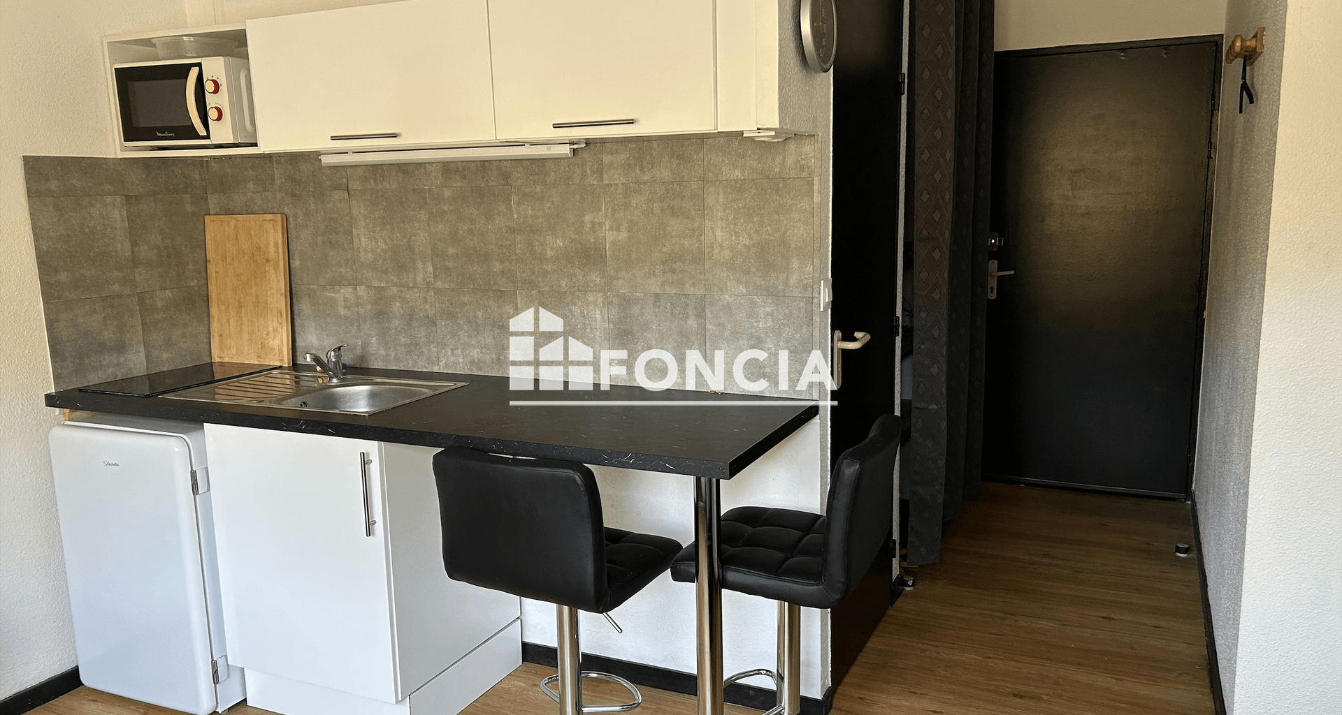 Studio meublé (16.13 m²) à louer - Orléans (45000)