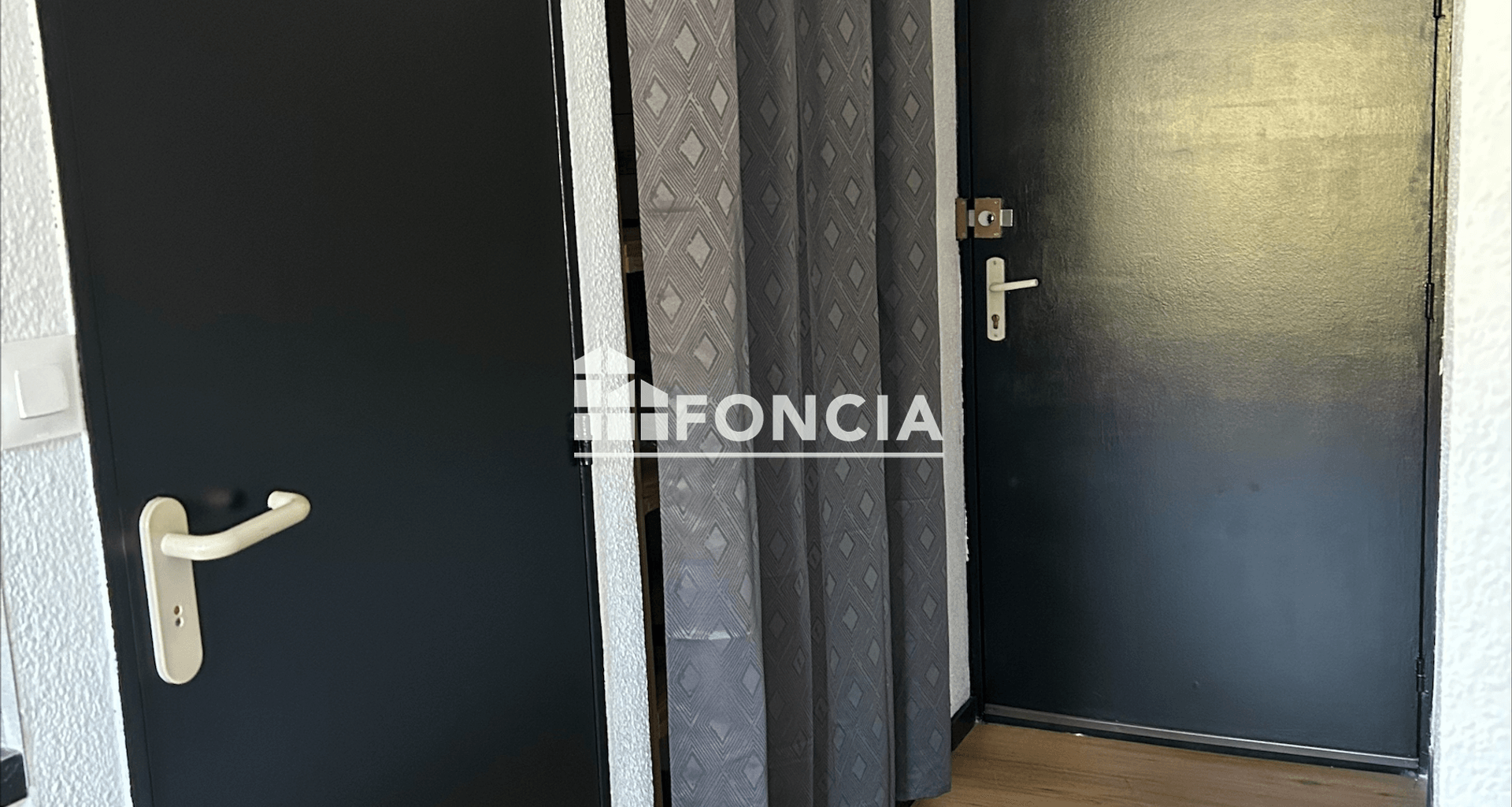 Studio meublé (16.13 m²) à louer - Orléans (45000)