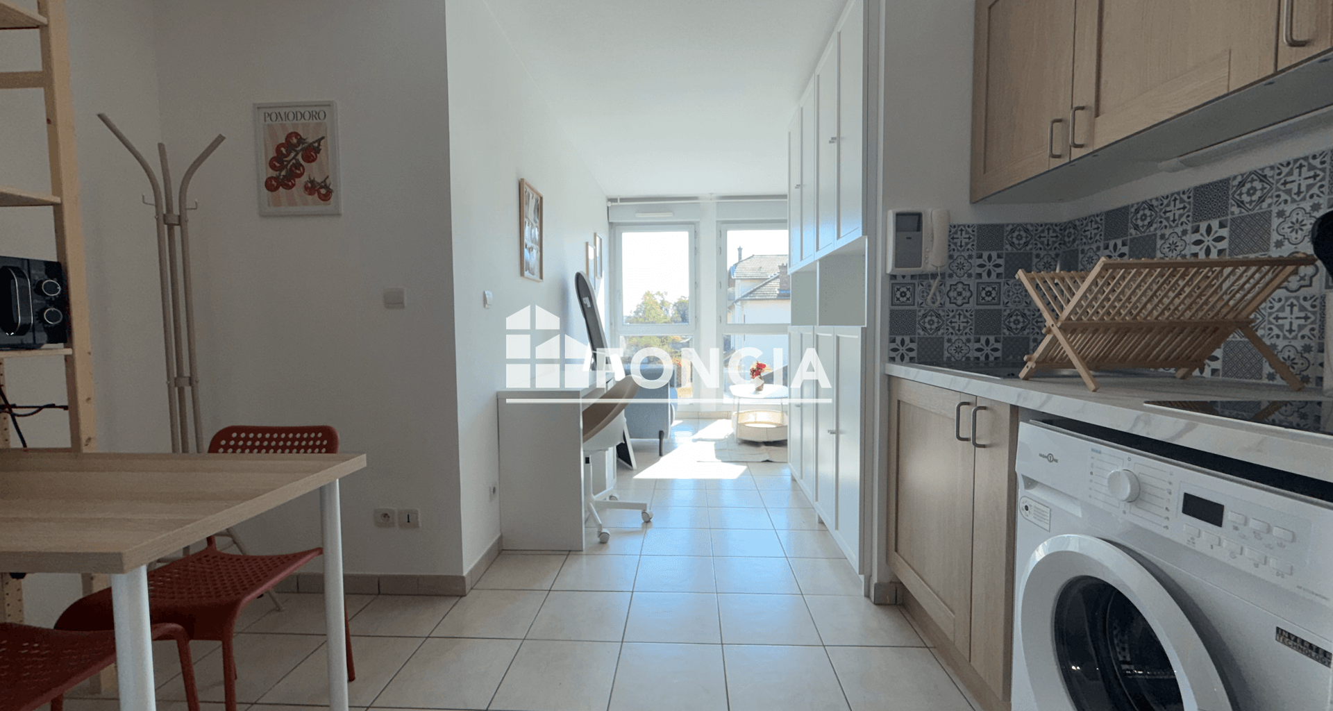 Studio meublé (27.77 m²) à louer - Vénissieux (69200)