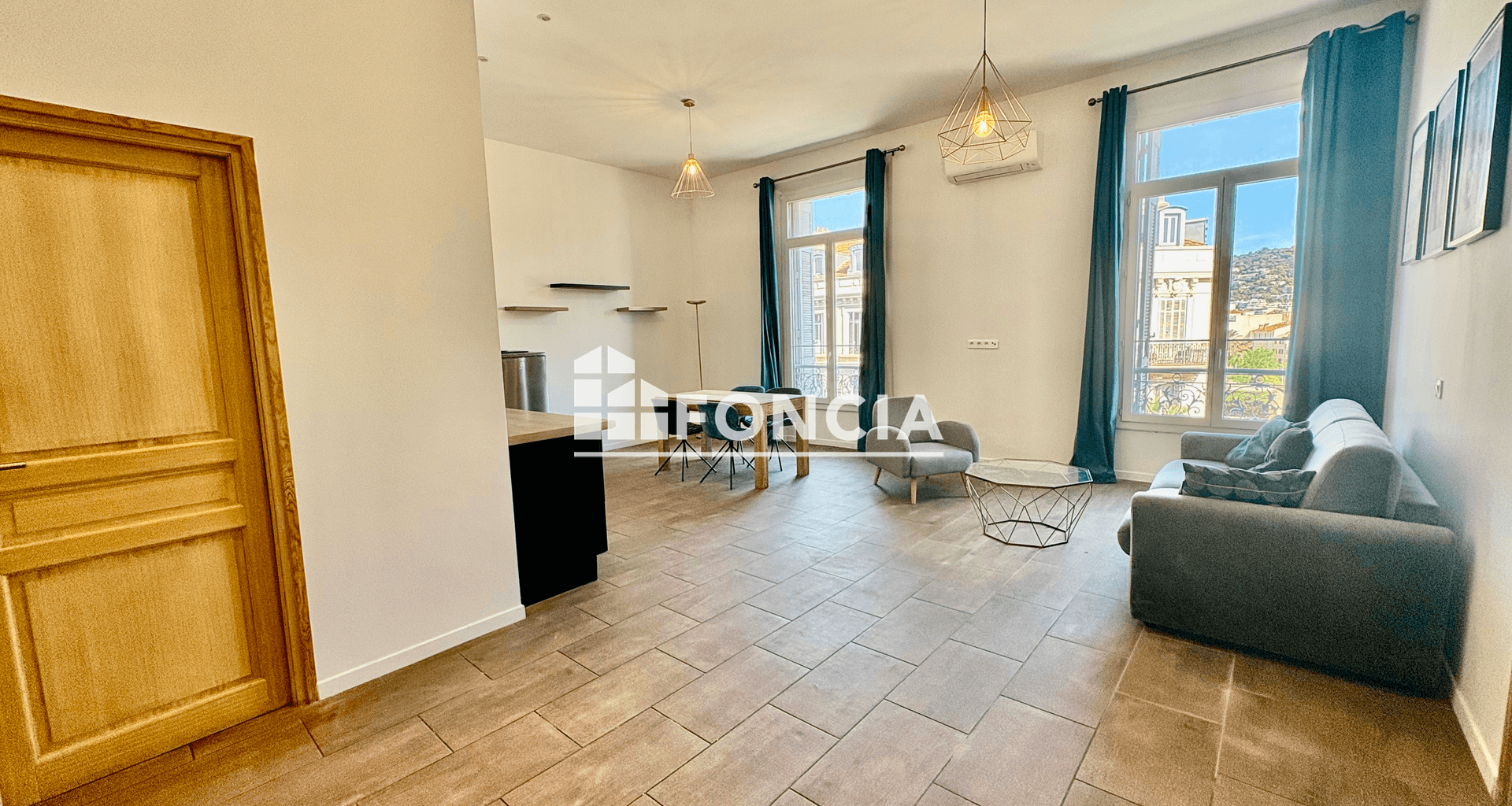 Appartement meublé 2 pièces (64.87 m²) à louer - Cannes (06400)