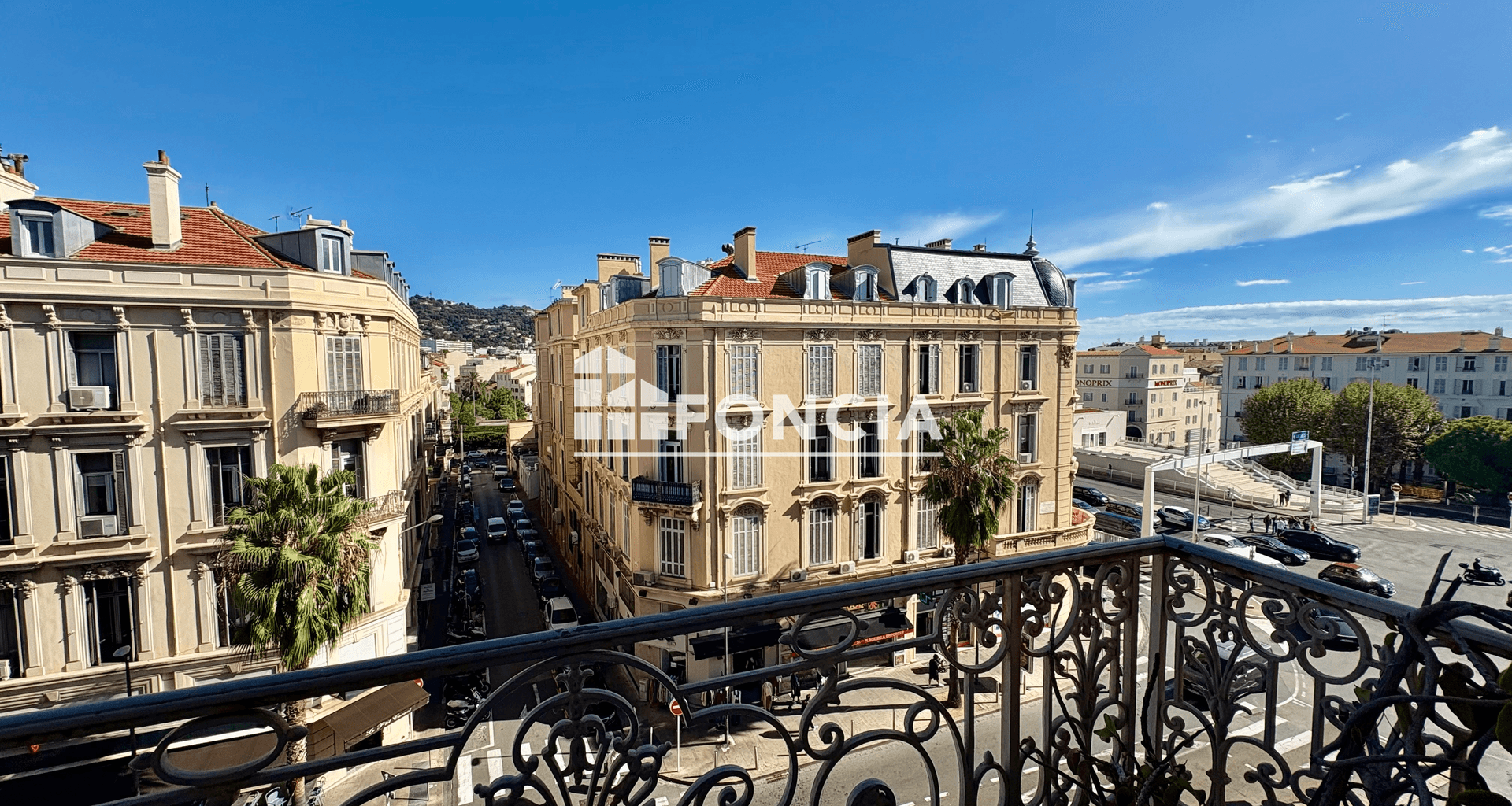 Appartement meublé 2 pièces (64.87 m²) à louer - Cannes (06400)