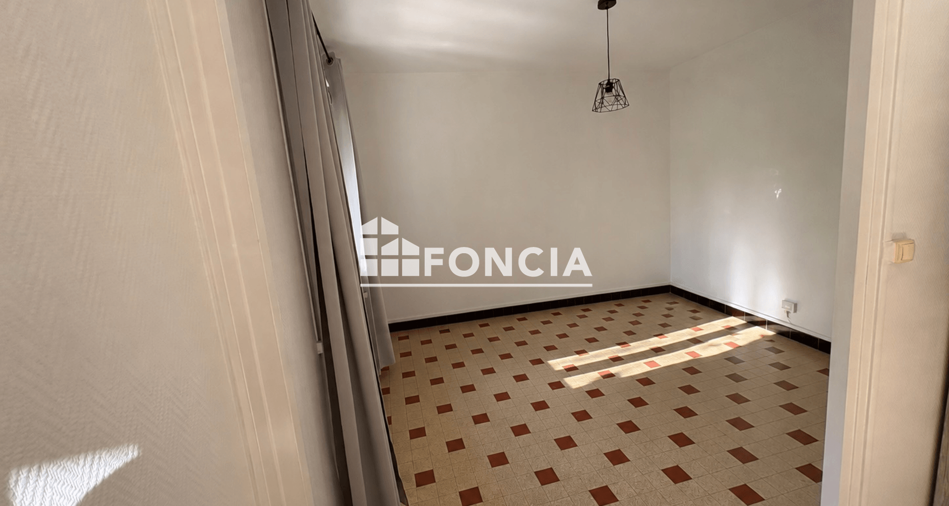 Appartement 4 pièces (72.76 m²) à louer - Valence (26000)
