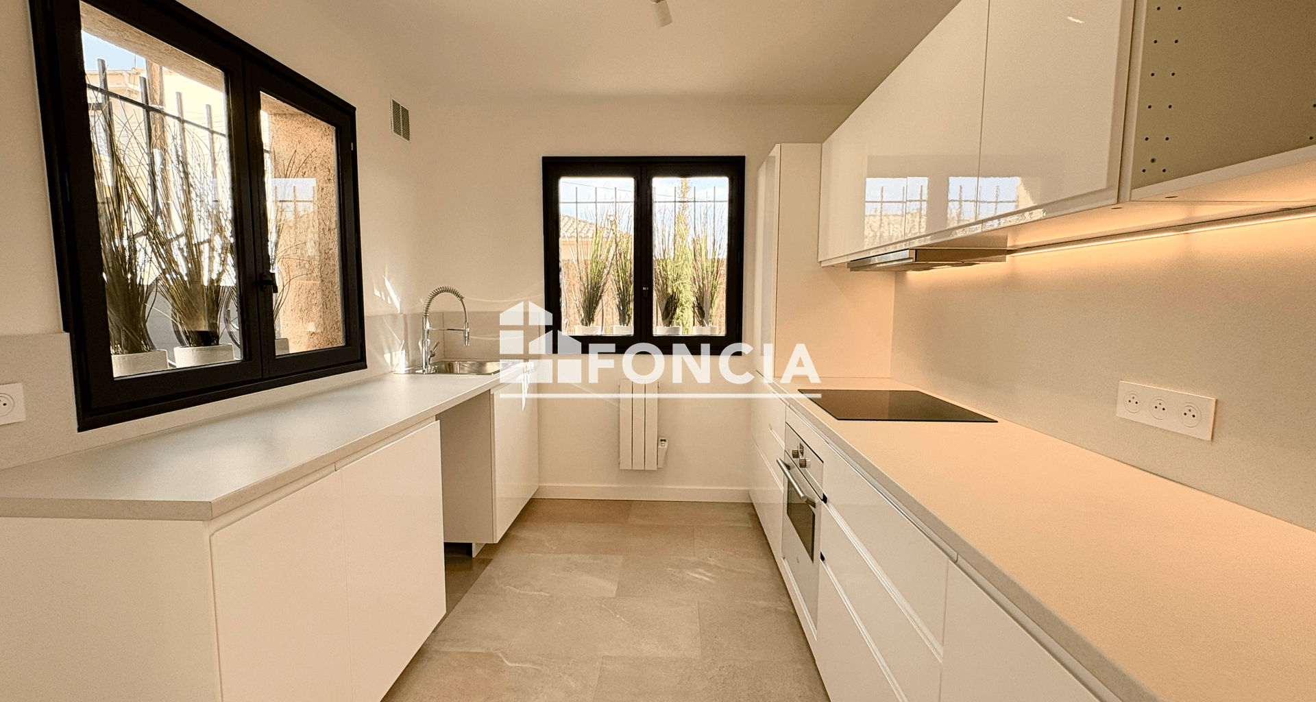 Maison 4 pièces (118.2 m²) à louer - Antibes (06600)