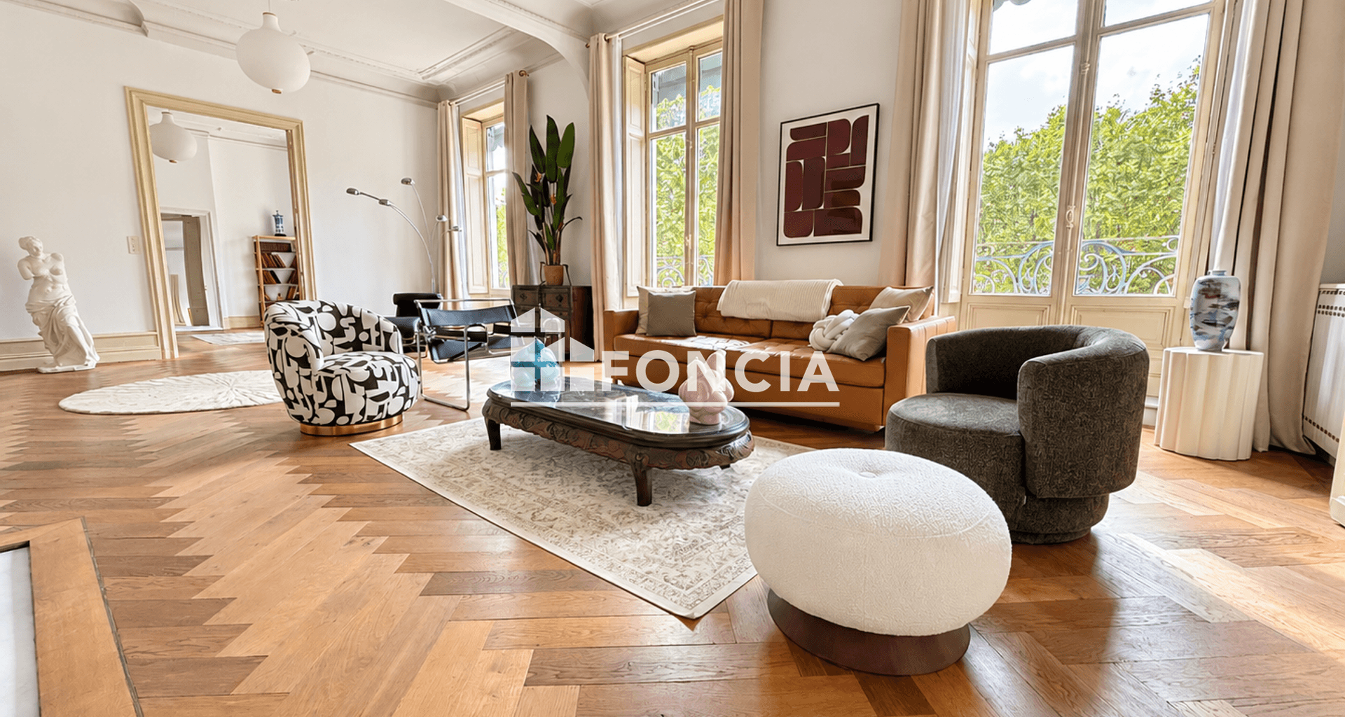 Appartement 6 pièces (327.55 m²) à vendre - Béziers (34500)