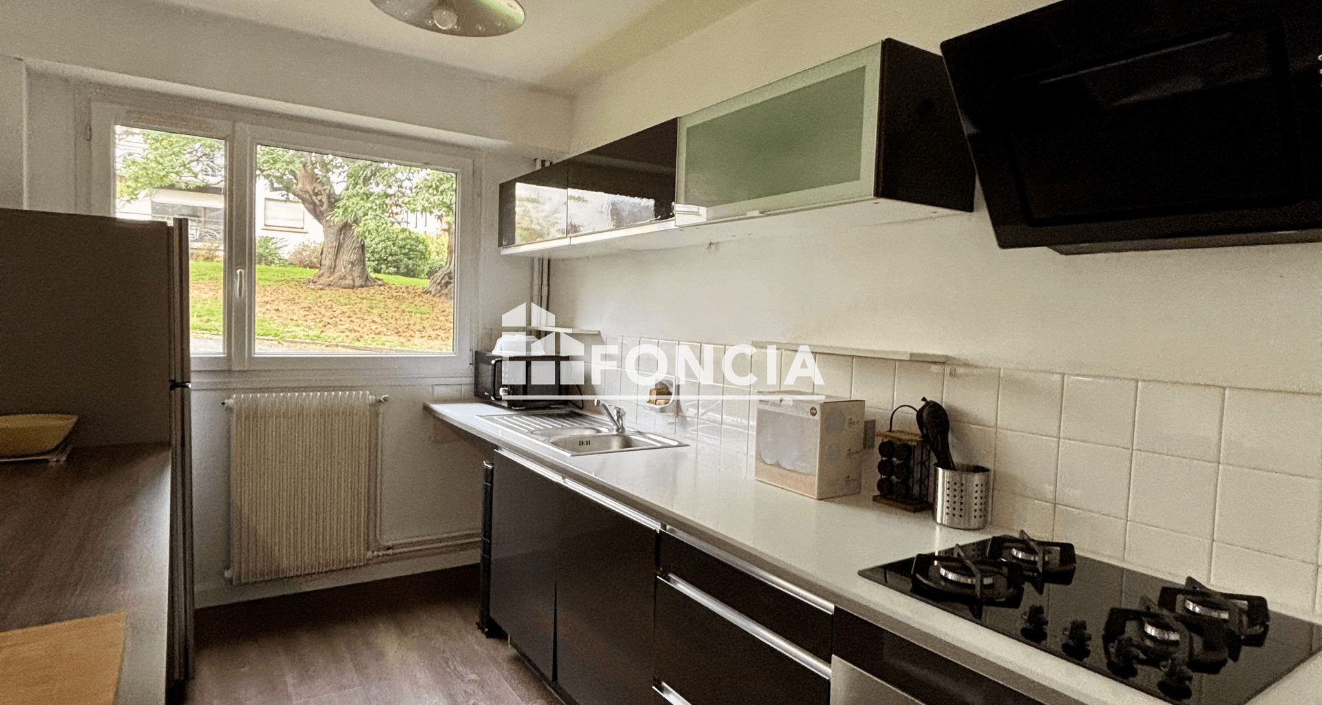 Appartement meublé 2 pièces (48.6 m²) à louer - Saint-herblain (44800)