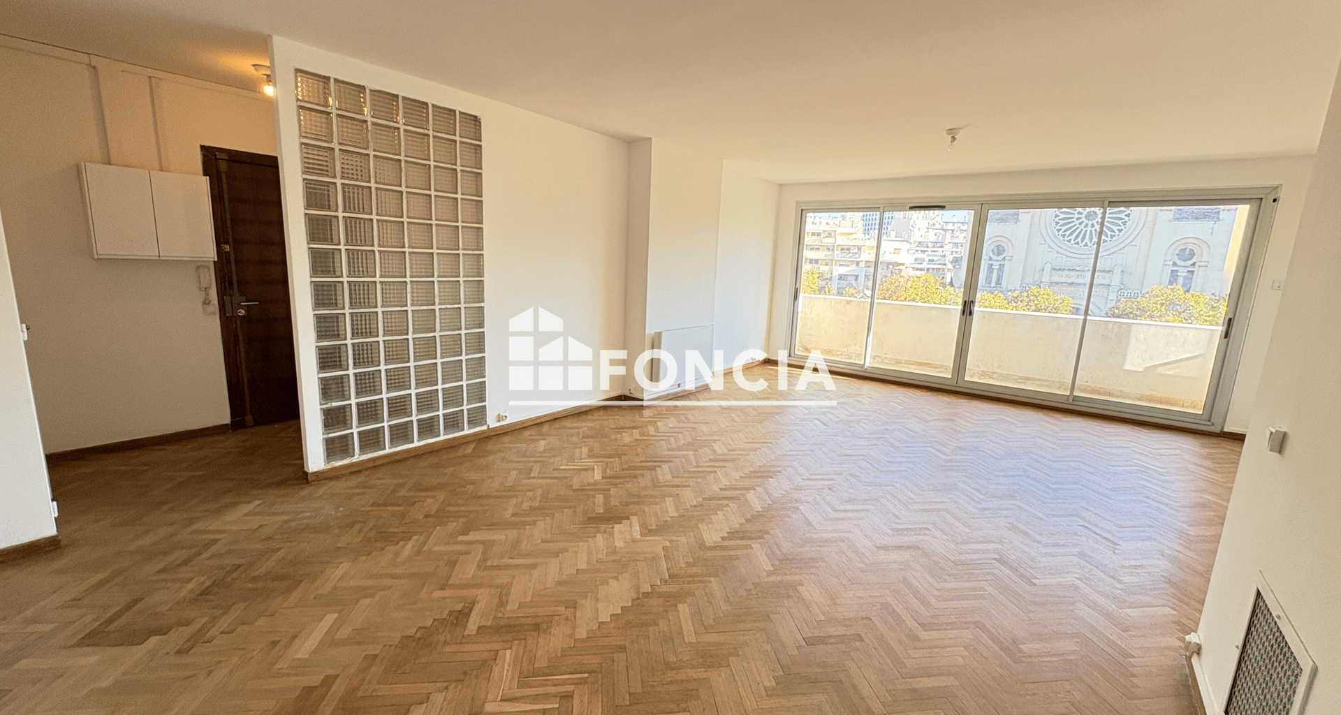 Appartement 4 pièces (120.65 m²) à louer - Marseille 8ᵉ (13008)