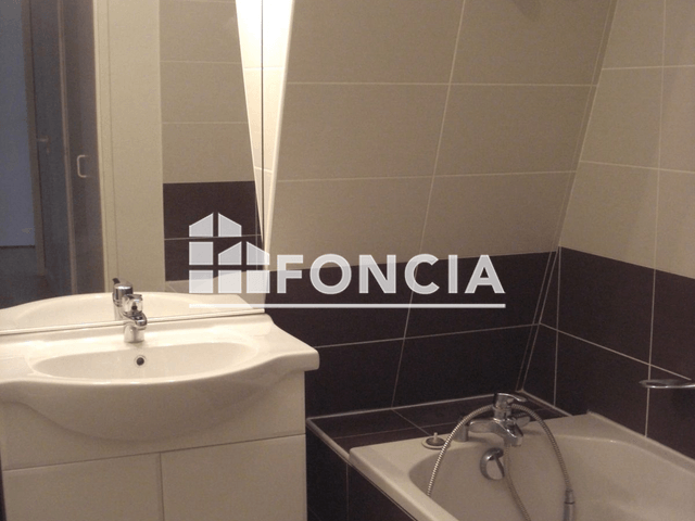 Appartement 3 pièces (62.16 m²) à louer - La Roche Sur Yon (85000)