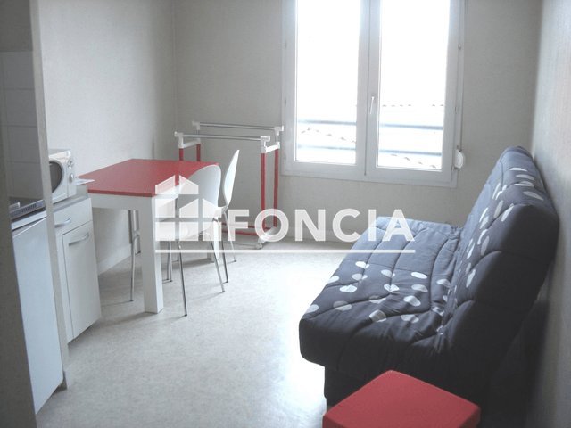 Studio meublé (19.7 m²) à louer - La Roche Sur Yon (85000)